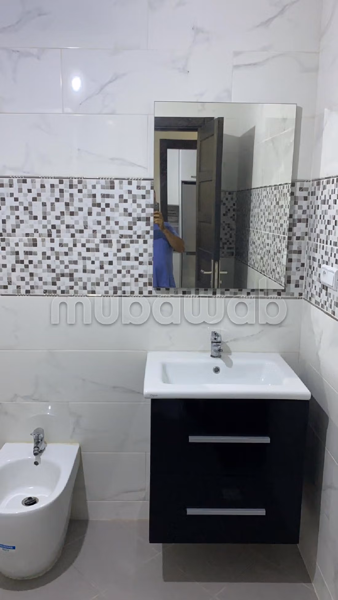 استئجار شقة بالحسيمة. 2 غرف ممتازة. مفروشة.