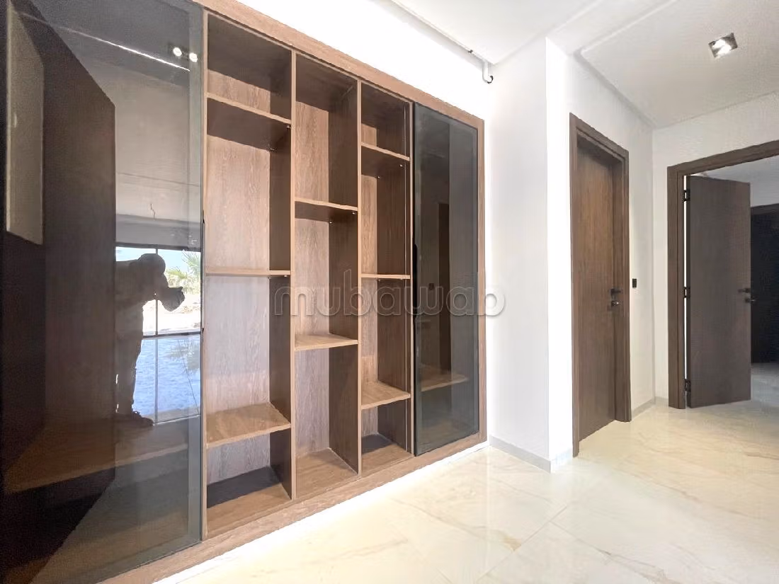 Sell apartment in La Soukra. 2 lovely rooms. New furniture