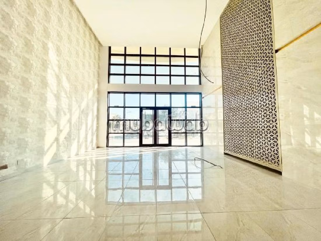 Offices for rent in Les Berges Du Lac 2. Small area 100 m². 