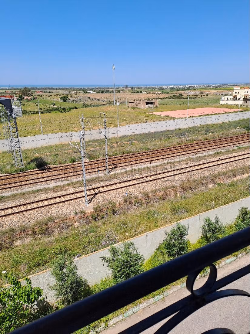 Vendita di un bell'appartamento a Assanaouber. Superficie di 60 m². Splendida vista sul mare, porta blindata. 