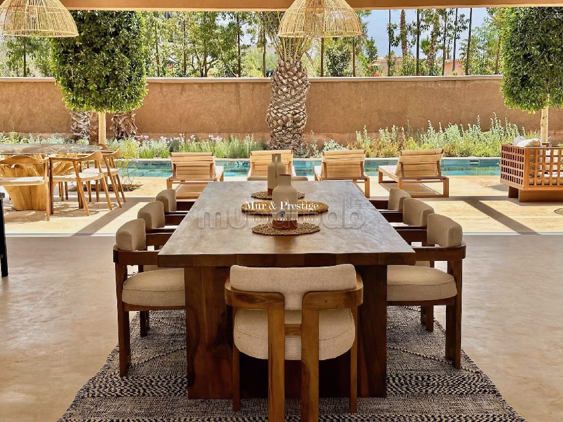 منزل فخم للبيع بمراكش. 5 قطع رائعة. مكان وقوف السيارات وشرفة. 