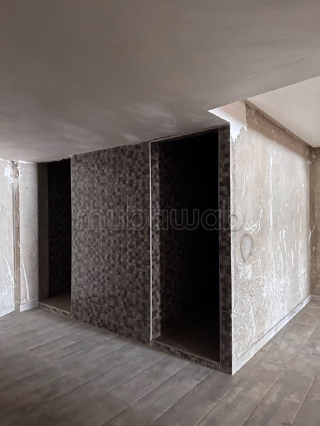 Local commercial de 213m² quartier administratif