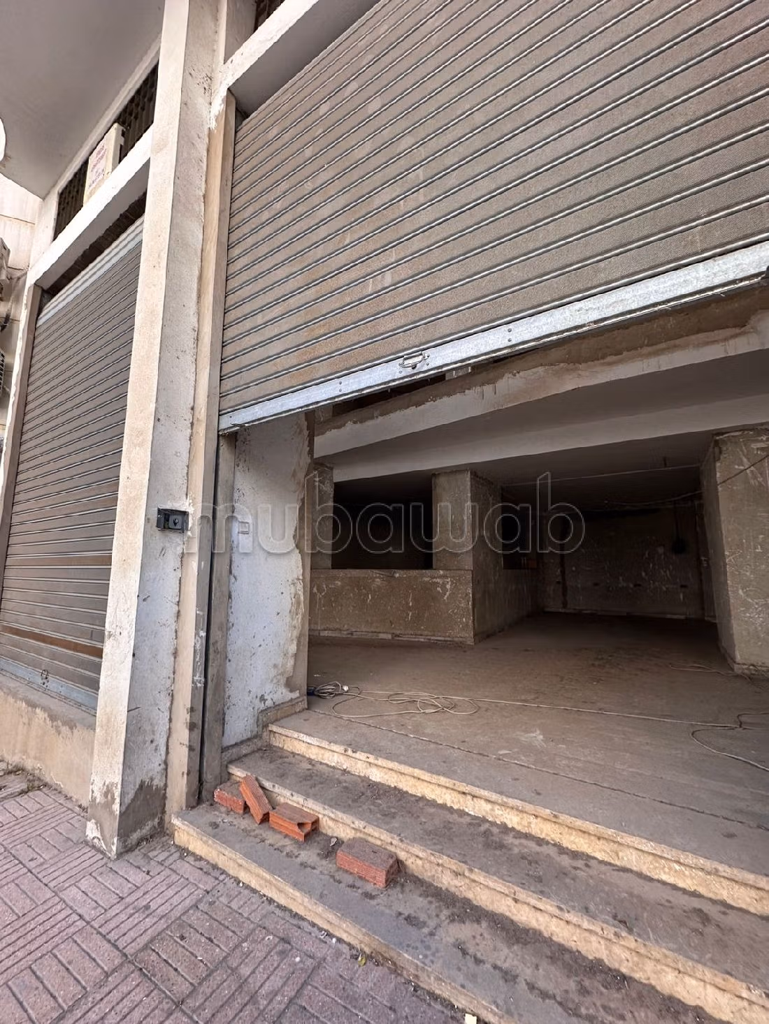 Local commercial de 213m² quartier administratif
