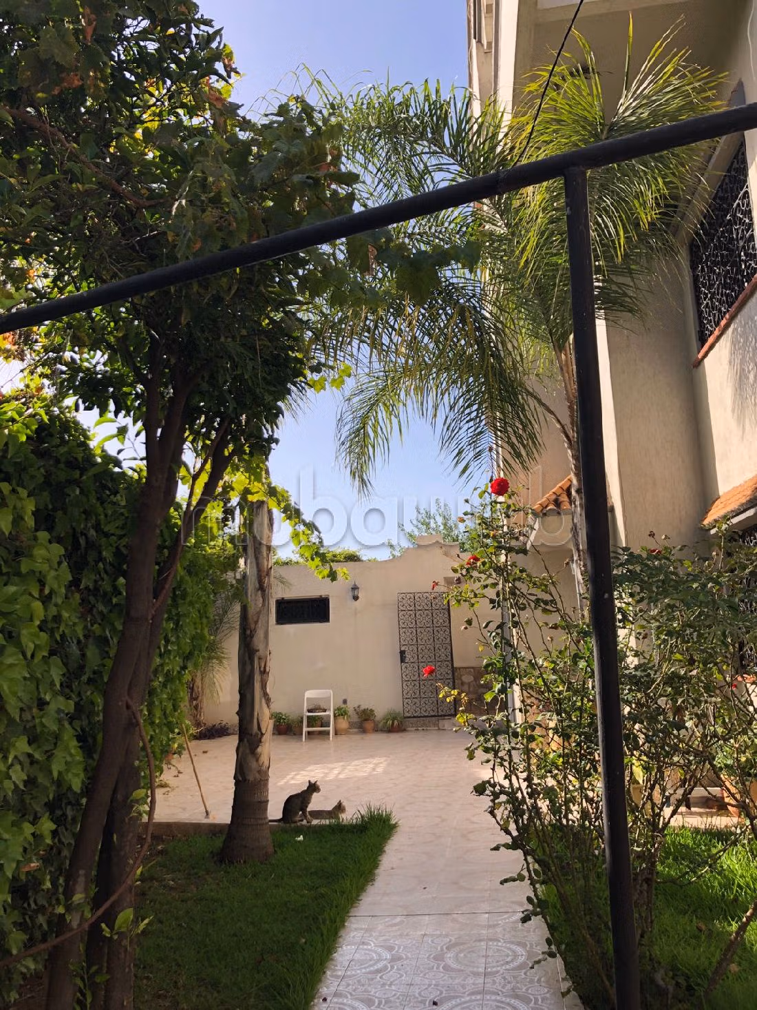 Villa de alto standing en venta en Centre. Area 402 m². 