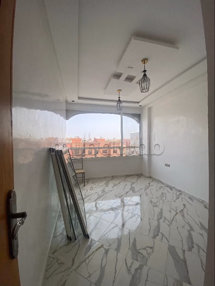 Vendita di uno splendido appartamento. Superficie 130 m². Sistema con antenna parabolica.