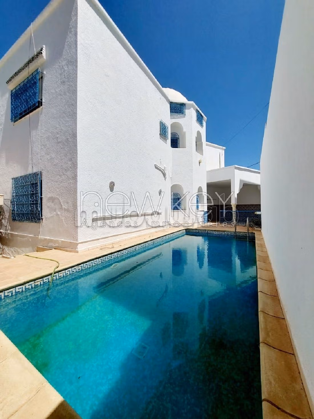 Villa avec piscine à sidi bou said