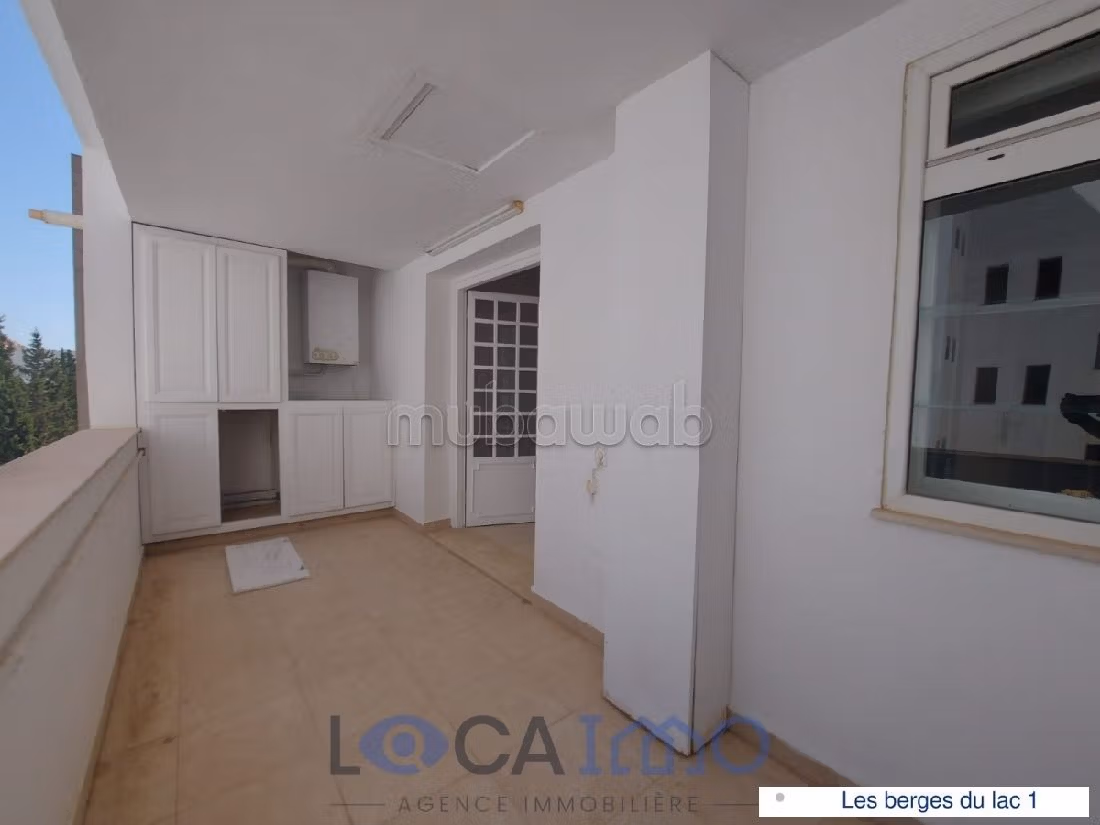 A louer un appartement en S2 au Lac 1