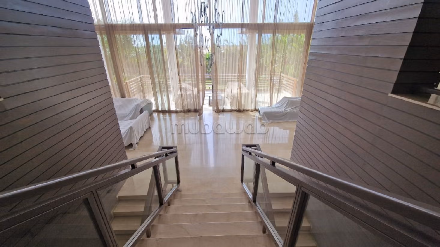 High quality villa for sale in Ville Verte. 4 rooms. Swimming pool and air conditioning. 