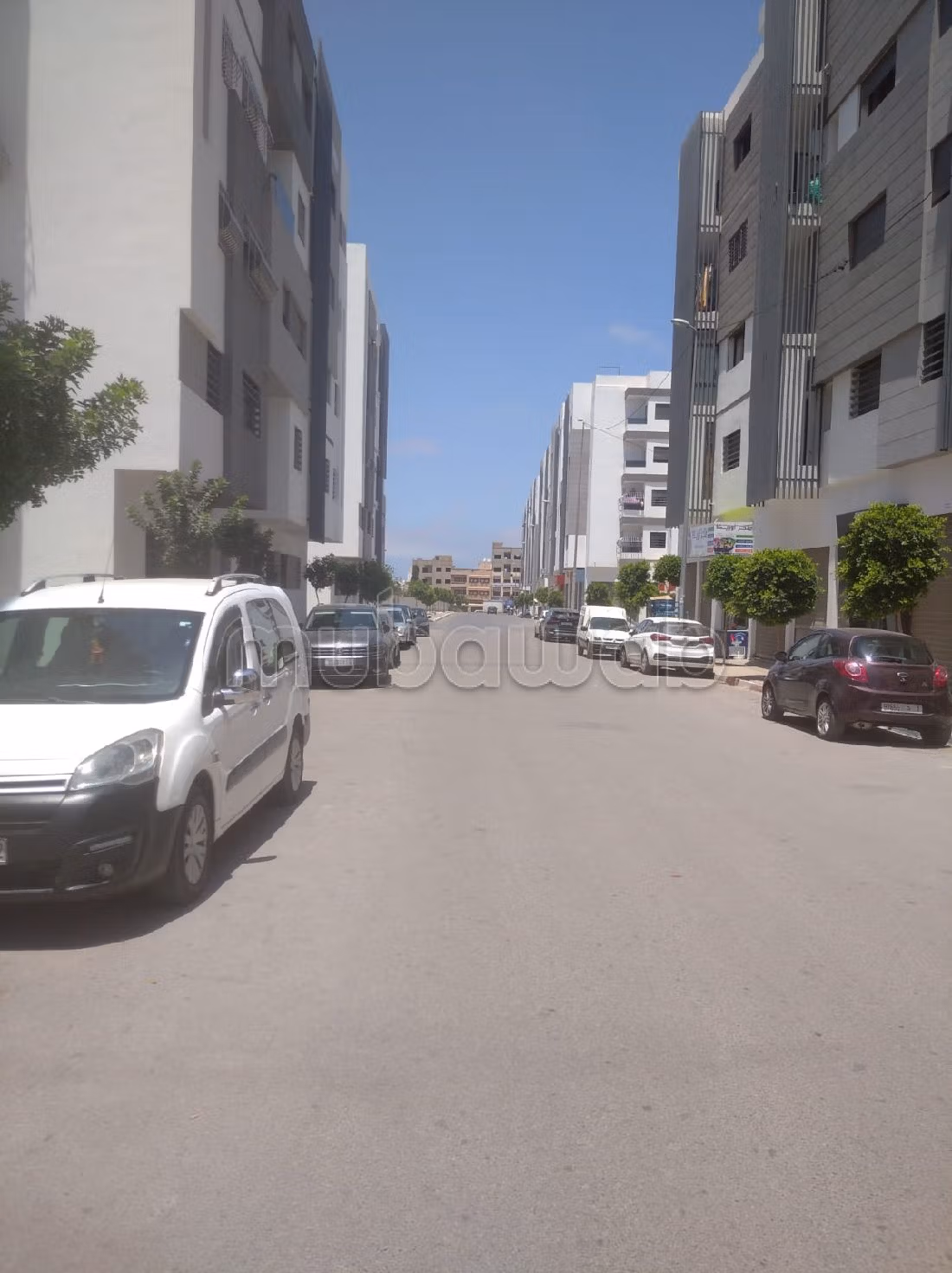 مكاتب ومحلات للكراء ب 2 المسيرة. المساحة الكلية 24 م²