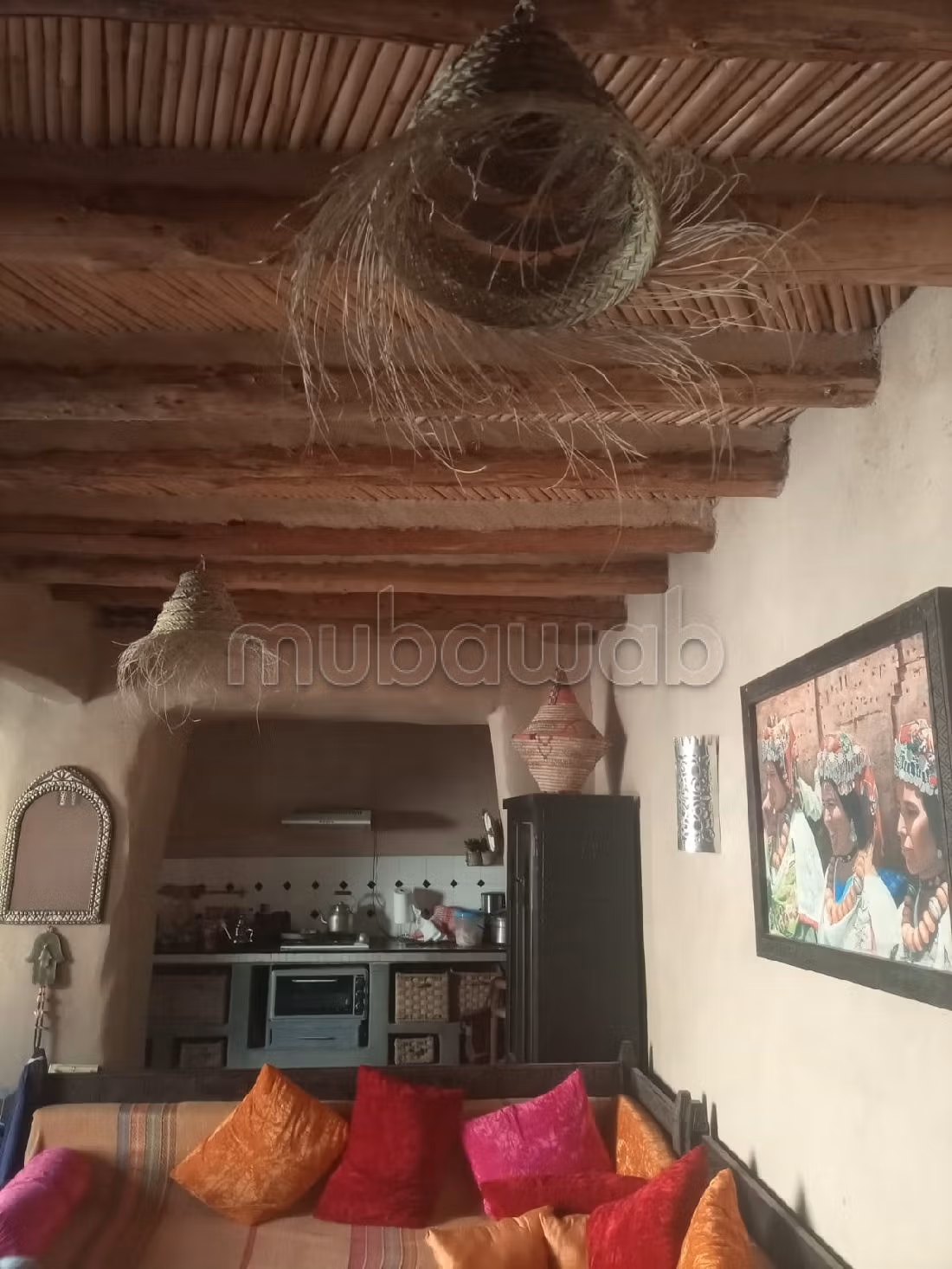 Lavish riad for sale in Agafay. 3 beautiful rooms. New furniture. 