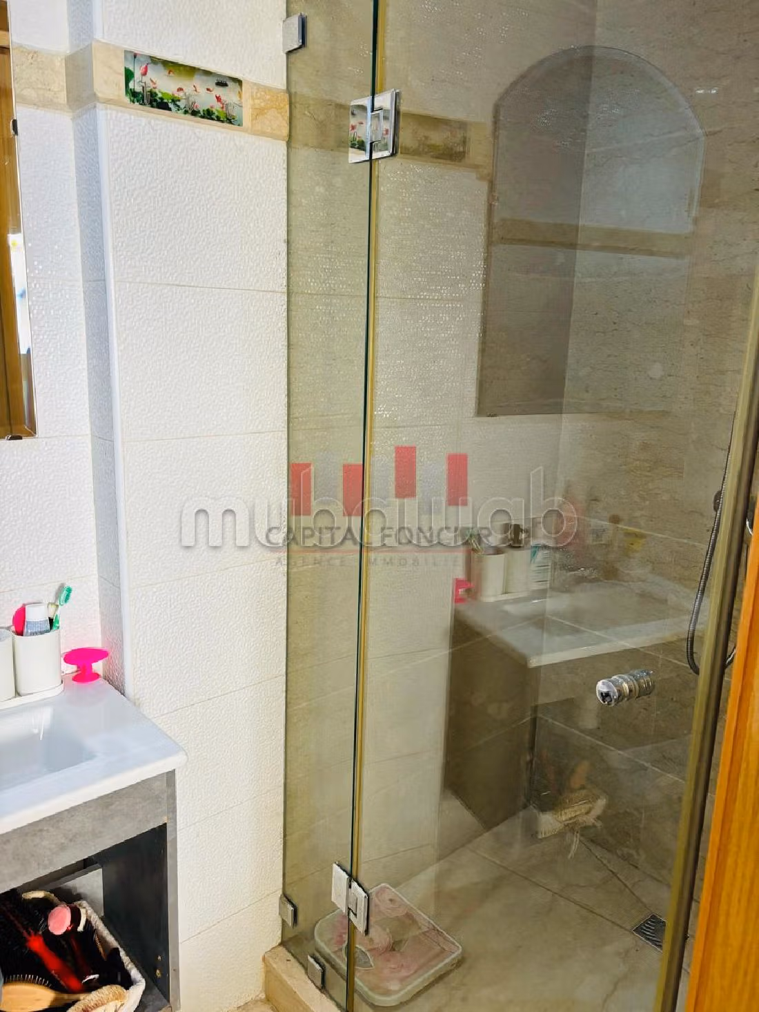 Piso en venta en Bourgogne Est. Área total 74 m². Con Ascensor, Estacionamiento. 