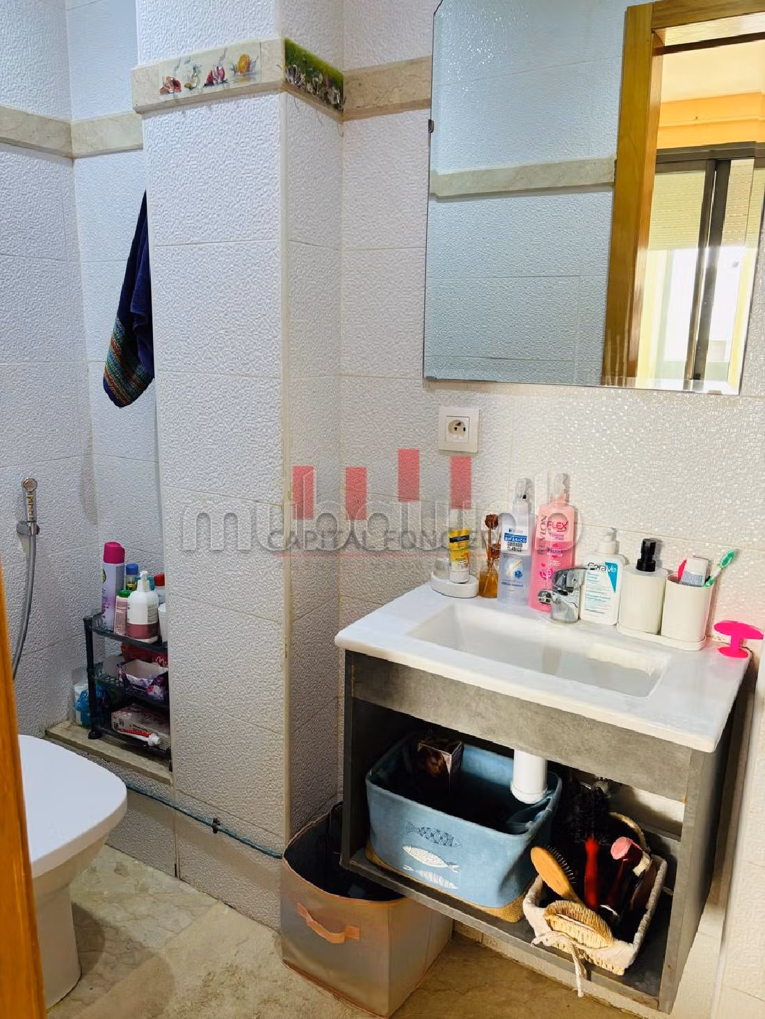 Piso en venta en Bourgogne Est. Área total 74 m². Con Ascensor, Estacionamiento. 