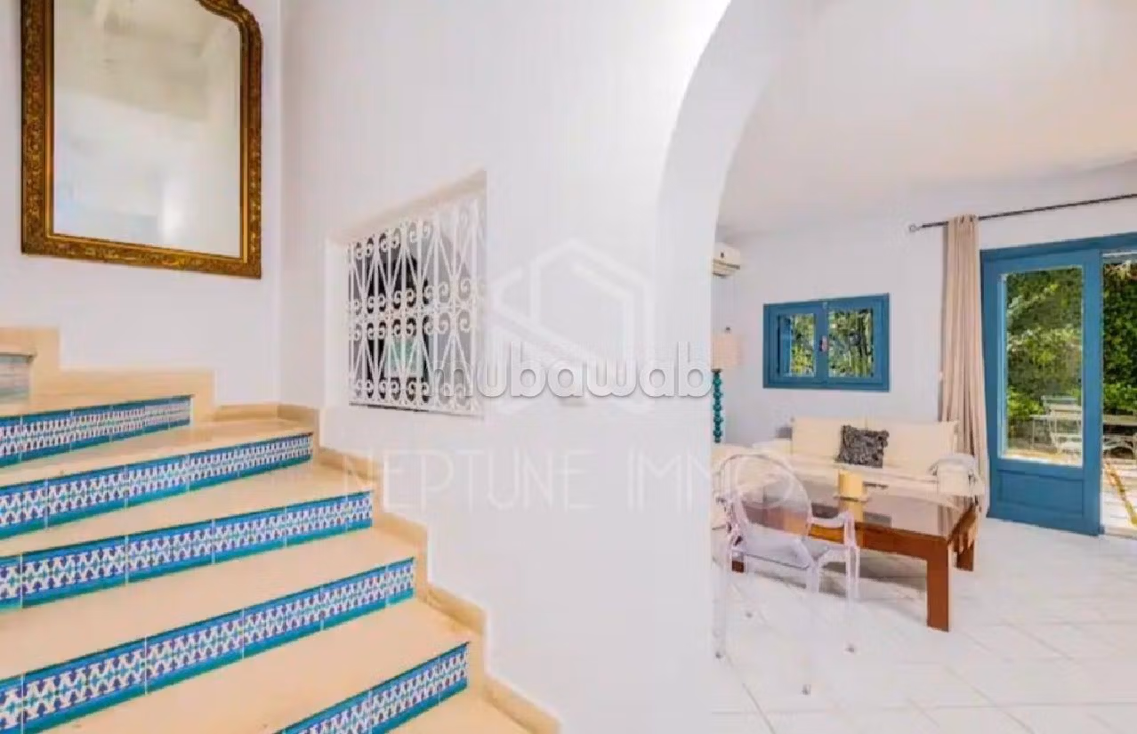 فيلا فاخرة للإيجار ب ڨمرت. 5 قطع مريحة. مفروشة. 