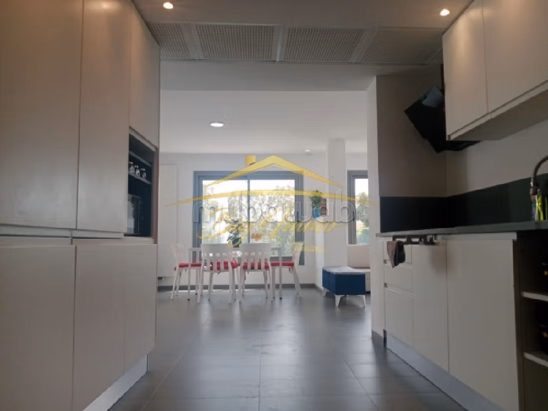 Location estivale Appartement luxueux S1 en face