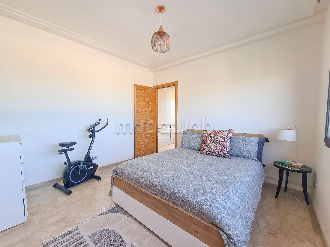 Nu te koop: villa's en luxe woningen. Totale oppervlakte 320 m². Gemeubileerd