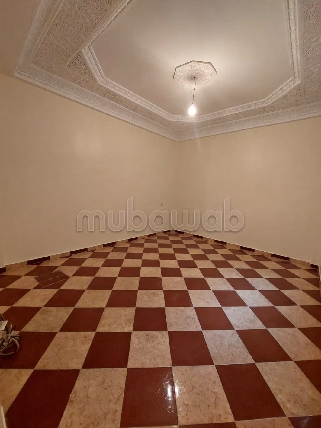 Appartamento da acquistare. 3 locali spaziosi. Balcone di grandi dimensioni. 