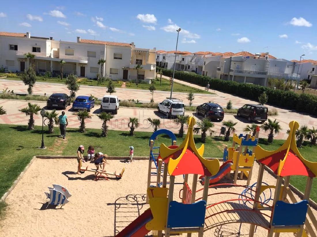 Nu te koop: villa's en luxe woningen. 3 Kamers. Volledig gemeubileerd