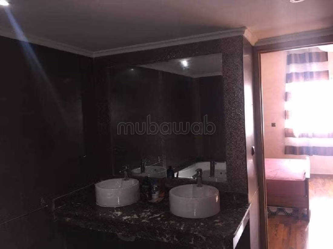 Nu te koop: villa's en luxe woningen. 3 Kamers. Volledig gemeubileerd