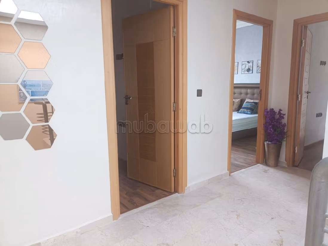 Nu te koop: villa's en luxe woningen. 3 Kamers. Volledig gemeubileerd