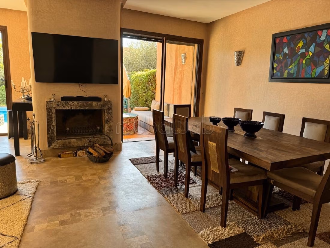 Vendita villa di lusso a Route de l'Ourika. 5 locali. Dotato di camino e climatizzatore. 