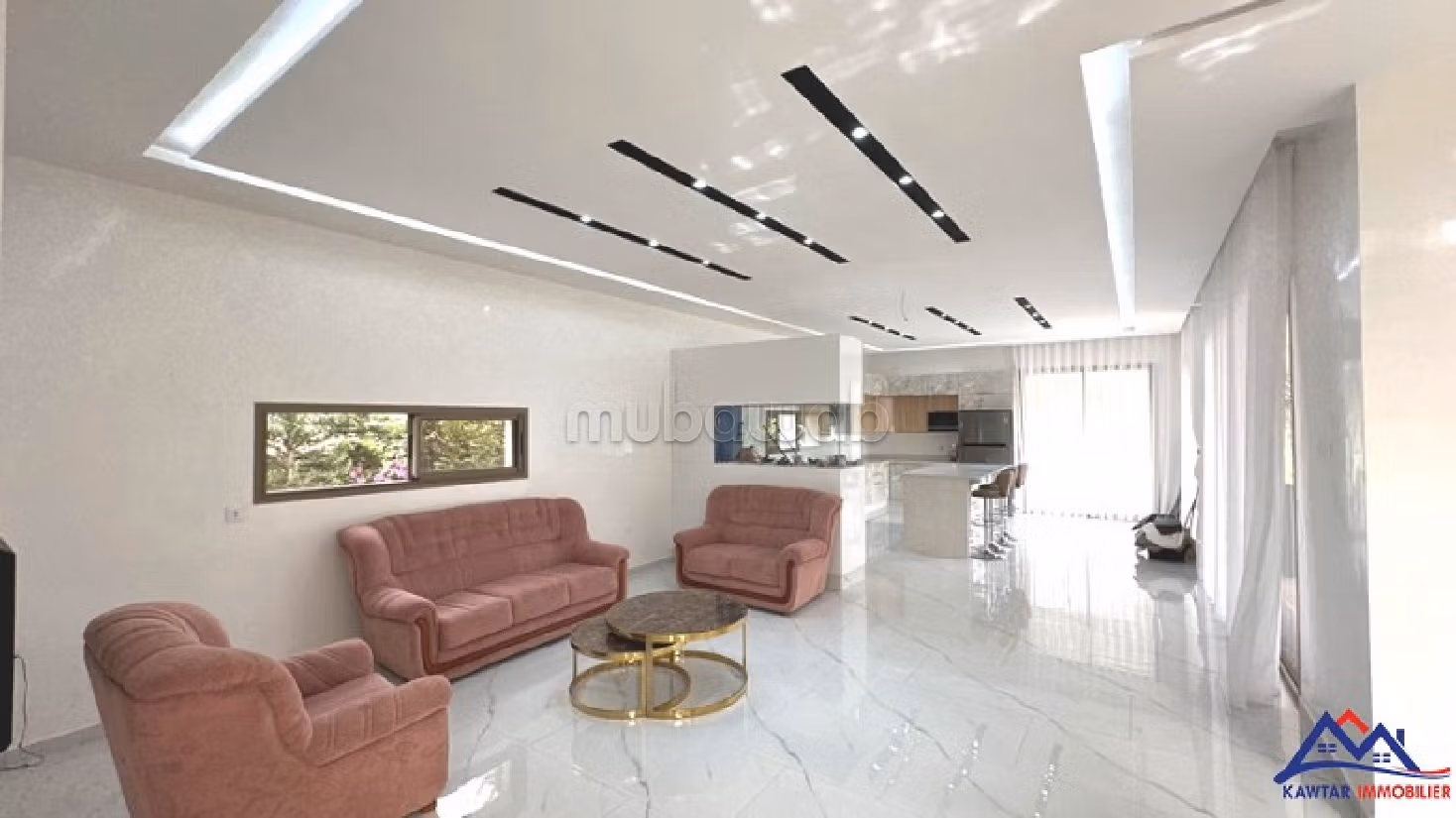 Villa de lujo en venta en Sidi Kaouki. 4 dormitorios. Plazas de parking y terraza. 