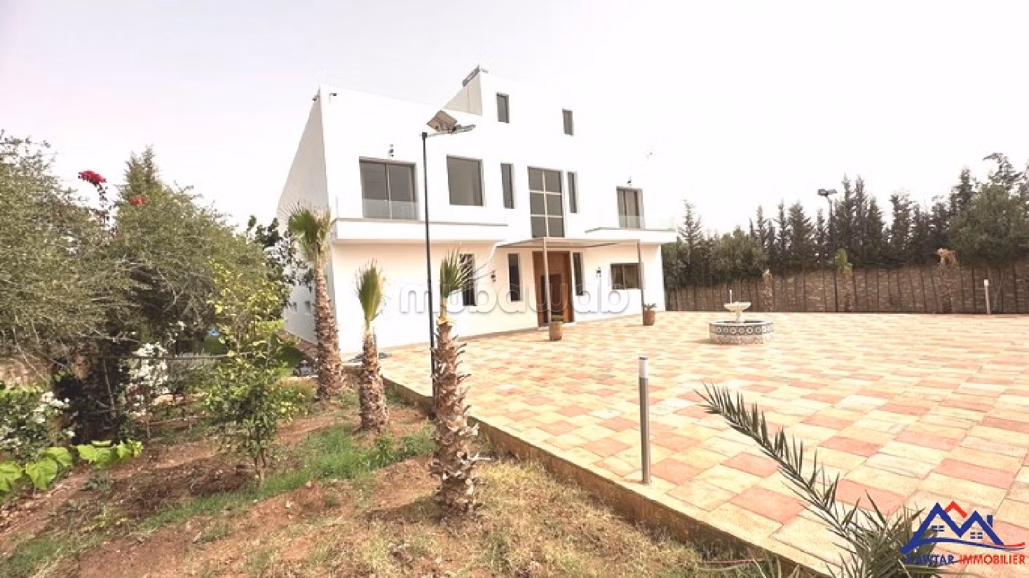 Villa de lujo en venta en Sidi Kaouki. 4 dormitorios. Plazas de parking y terraza. 