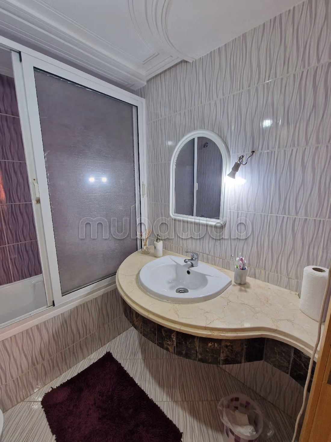 Appartamento da acquistare a Route Immouzer. 5 locali. arredato. 