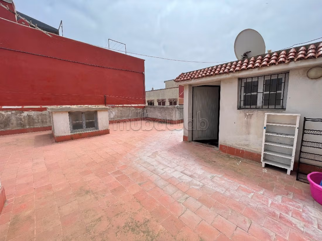 منزل للبيع ب السعادة. 6 قطع مريحة. صالون مغربي، و خدمة الأمن والحراسة