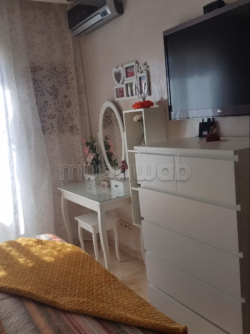 شقة رائعة للبيع ب النسيم 2.6 قطع. شرفة جميلة وحديقة