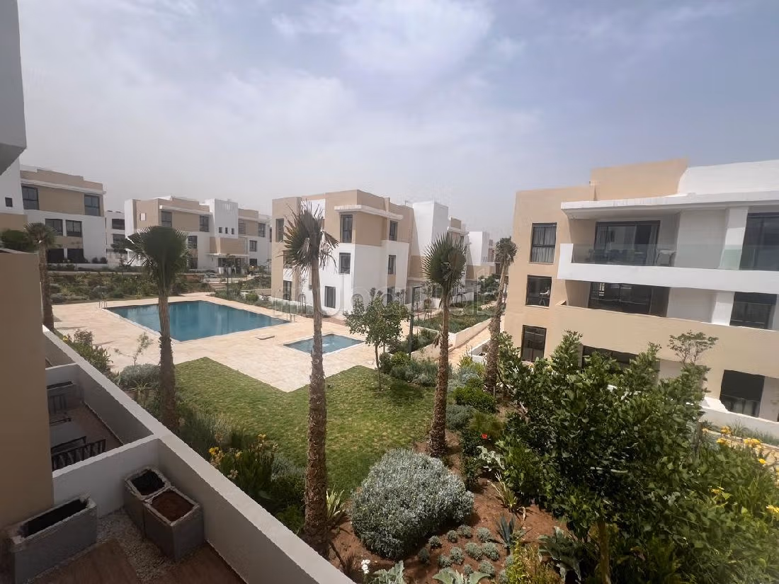 Appartement à louer à Bouskoura ville verte