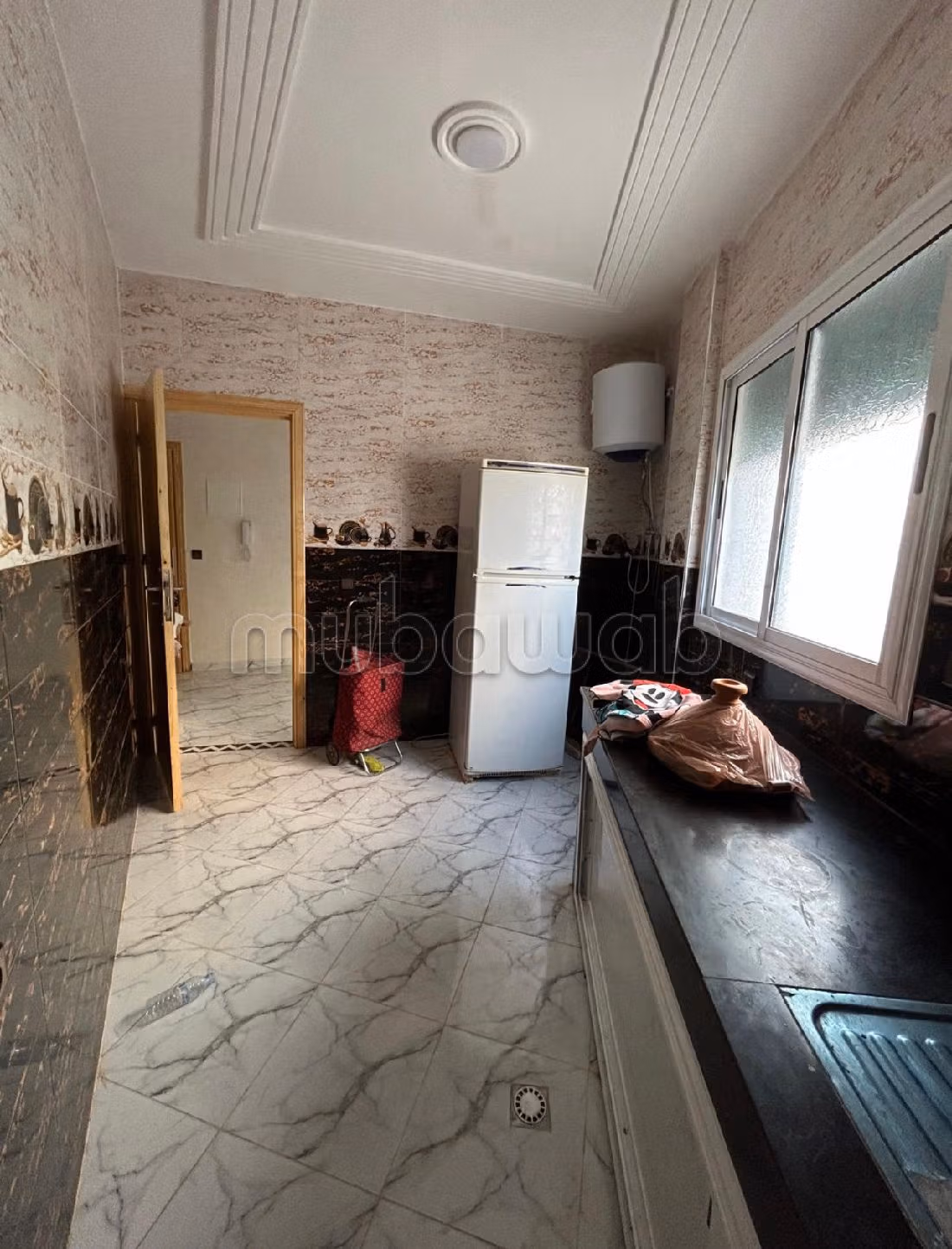 شقة رائعة للبيع ب طريق مكناس. 1 جزء.