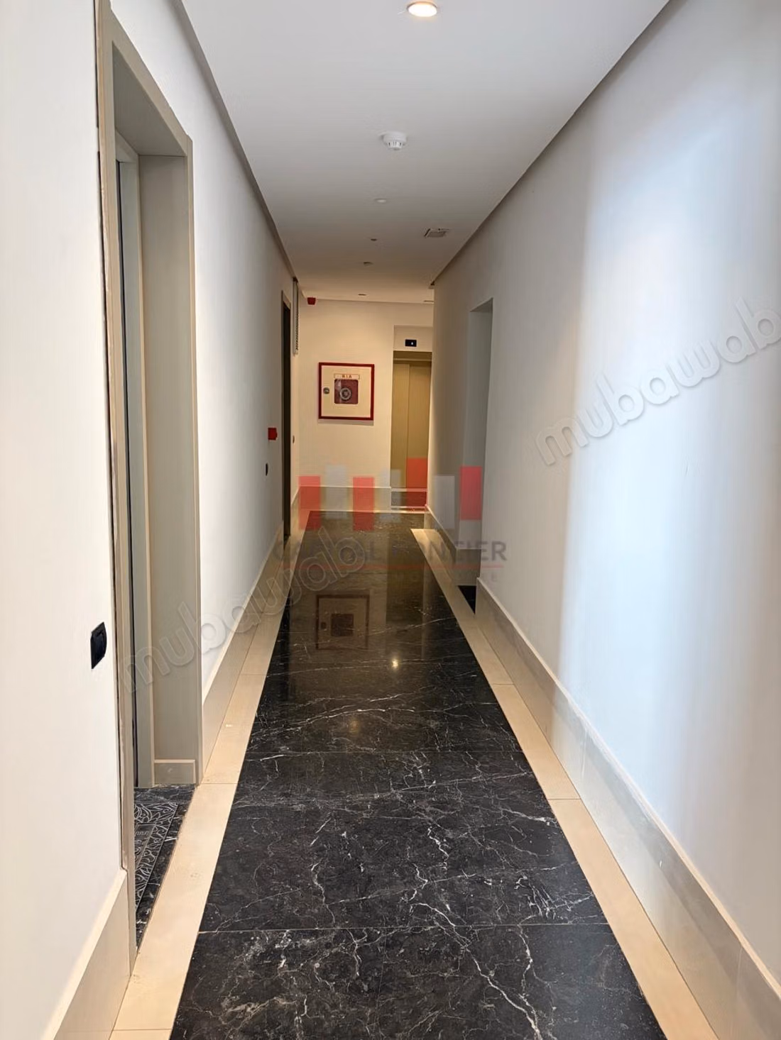 Plateau de bureau neuf Aménagé et cloisonné en plein bld la corniche d une surface de 87 m a la location