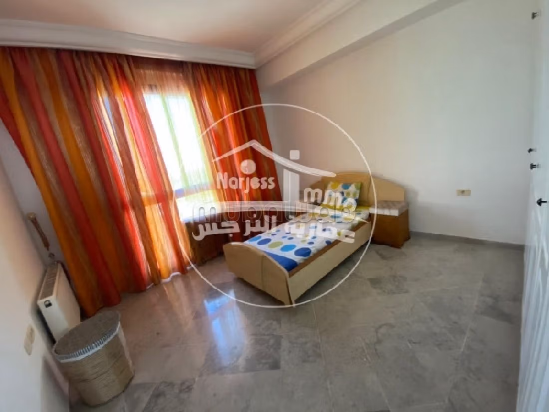 Find an apartment for rent in Khezama. 3 lovely rooms. Lift. 