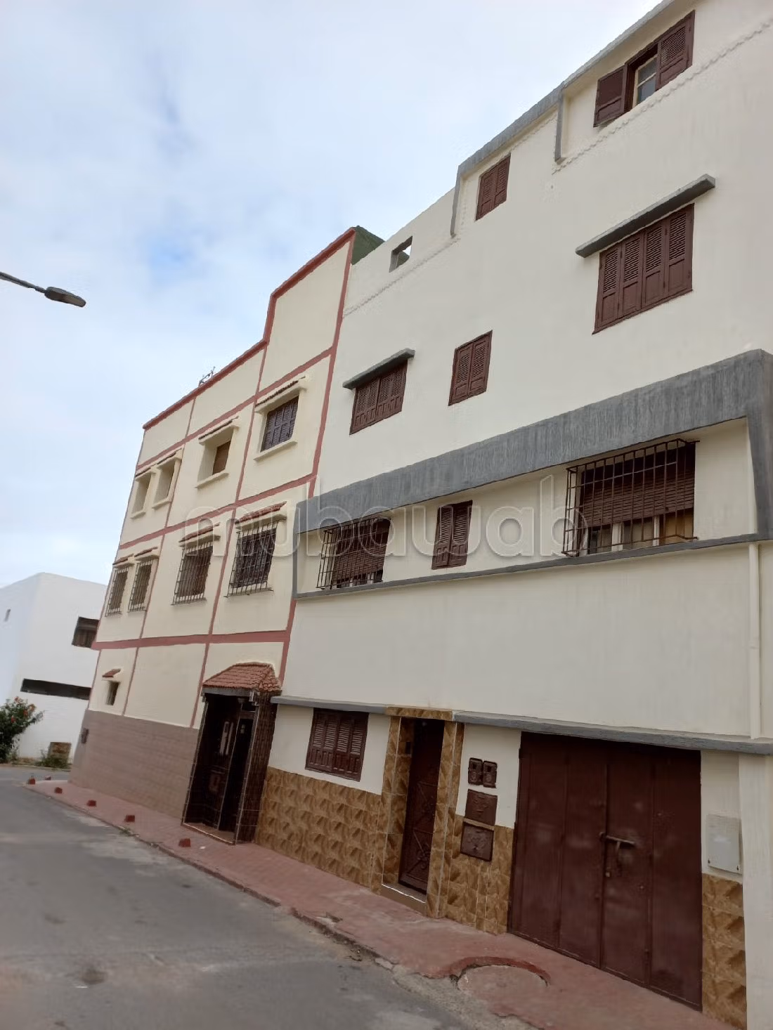 Find an apartment to buy in Hay Ach-chbanat. 2 beautiful rooms. Property with swimming pool. 