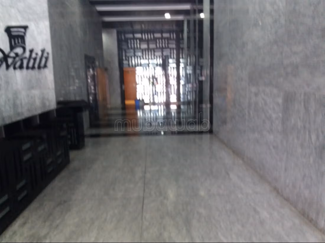 Plateau bureau immeuble tres haut standing