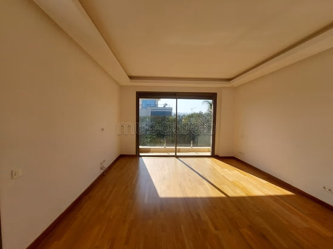 Villa d'Exception à Louer 600m²Vue Mer Ain Diab