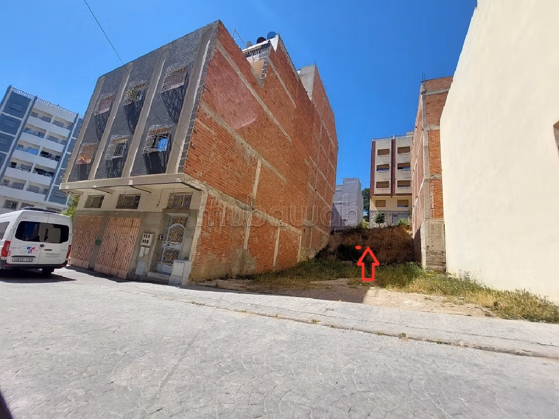 أرض للشراء ب الجيراري. المساحة 120 م². 