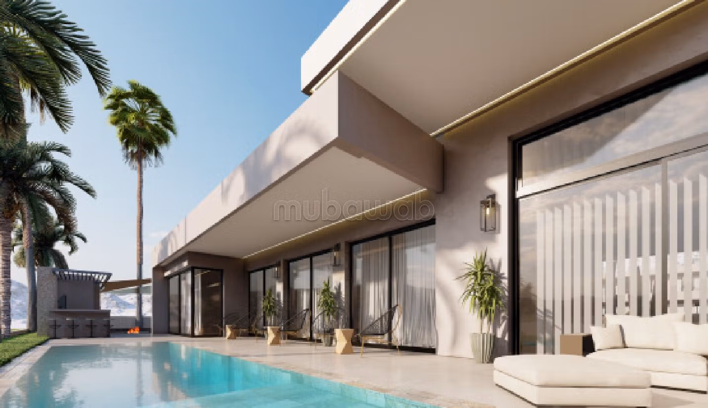 Villa's en luxe woningen om te kopen in Route de l'Ourika. 6 Ruimtes. Garage en mooi terras. 