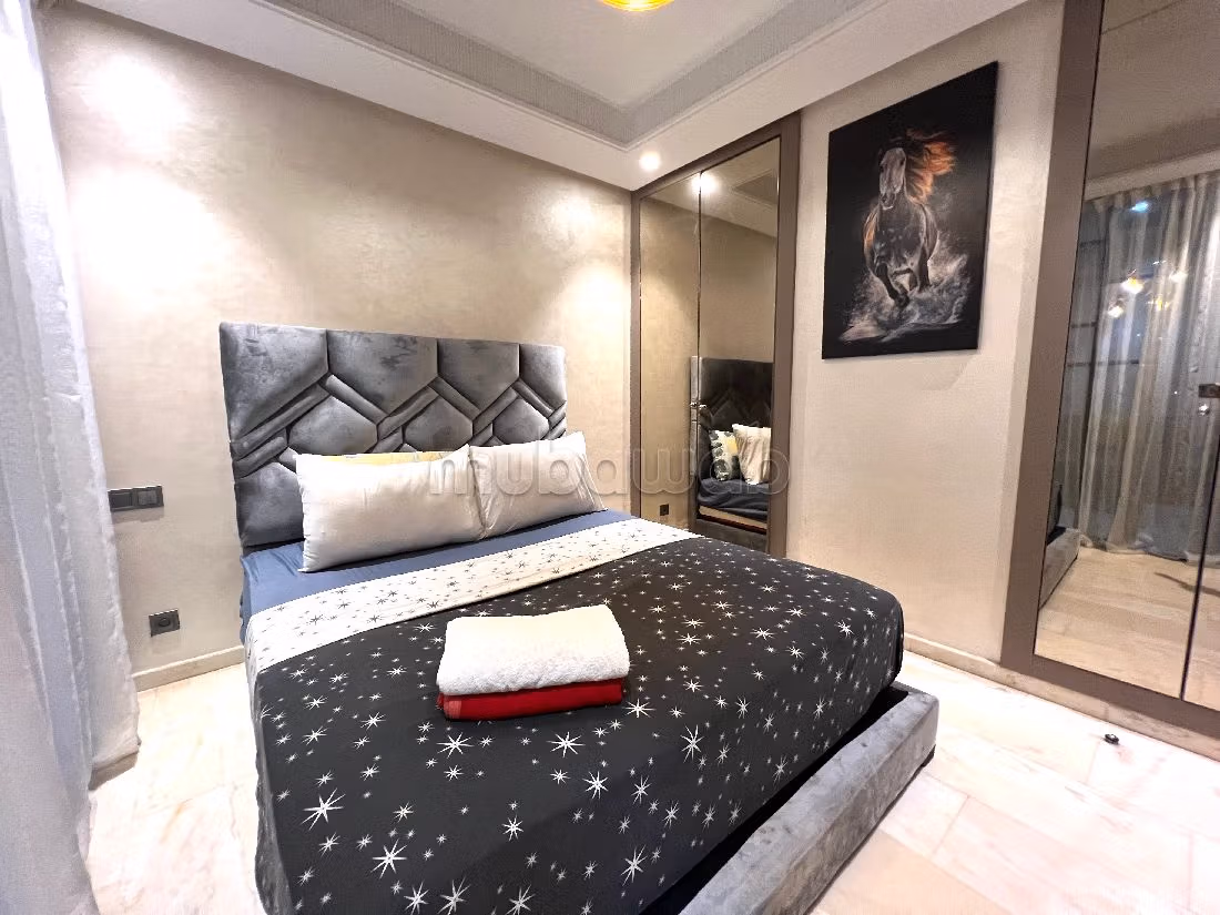 شقق للكراء ب بوركون الغربي. 1 غرفة جيدة. صحن فضائي وباب متين وممتاز. 