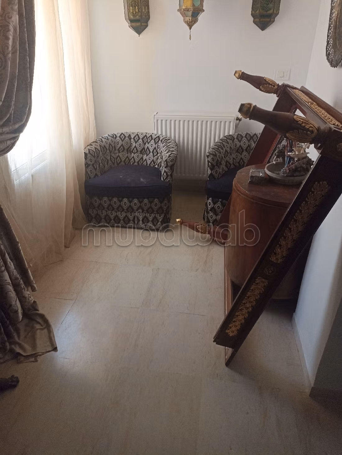 شقة رائعة للايجار ب حداءق قرطاج. 3 غرف رائعة. التدفئة المركزية. 