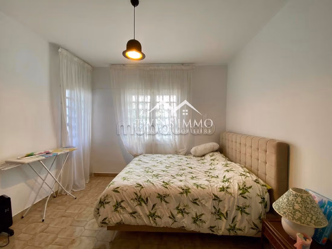 Bellissima casa in affitto a Gammarth Supérieur. 4 camere. Giardino e posto auto