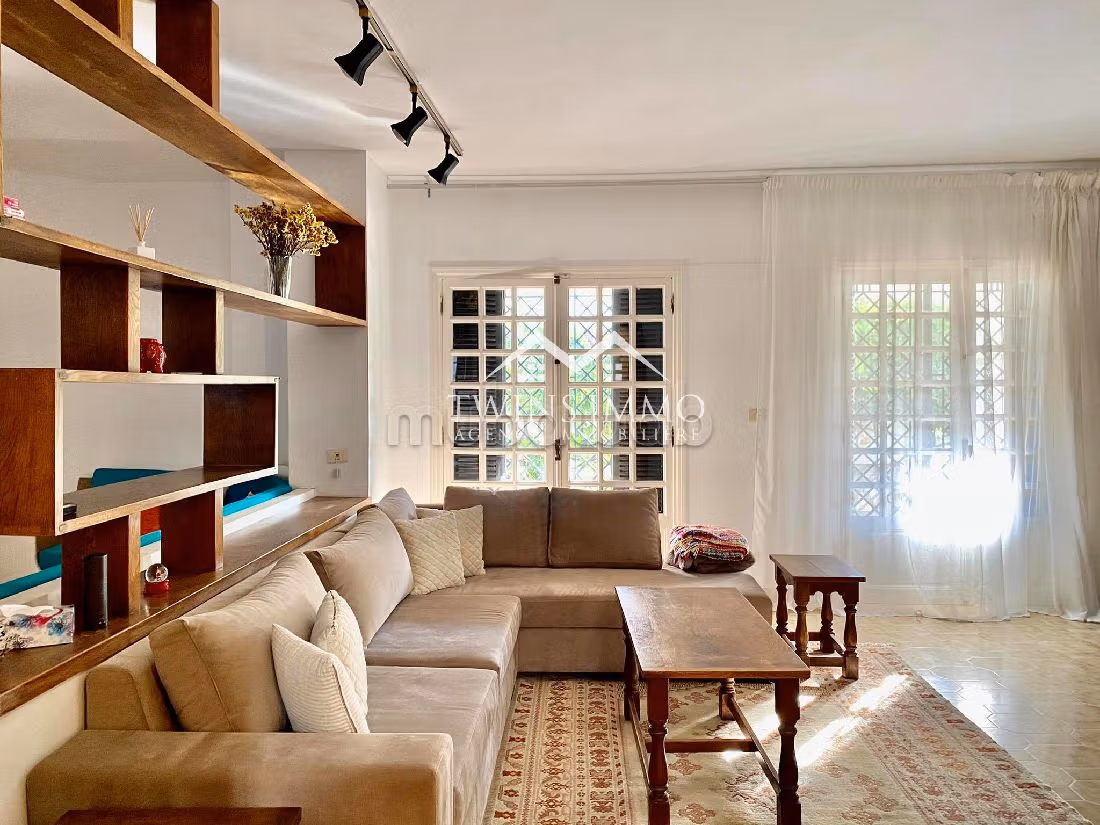 Bellissima casa in affitto a Gammarth Supérieur. 4 camere. Giardino e posto auto