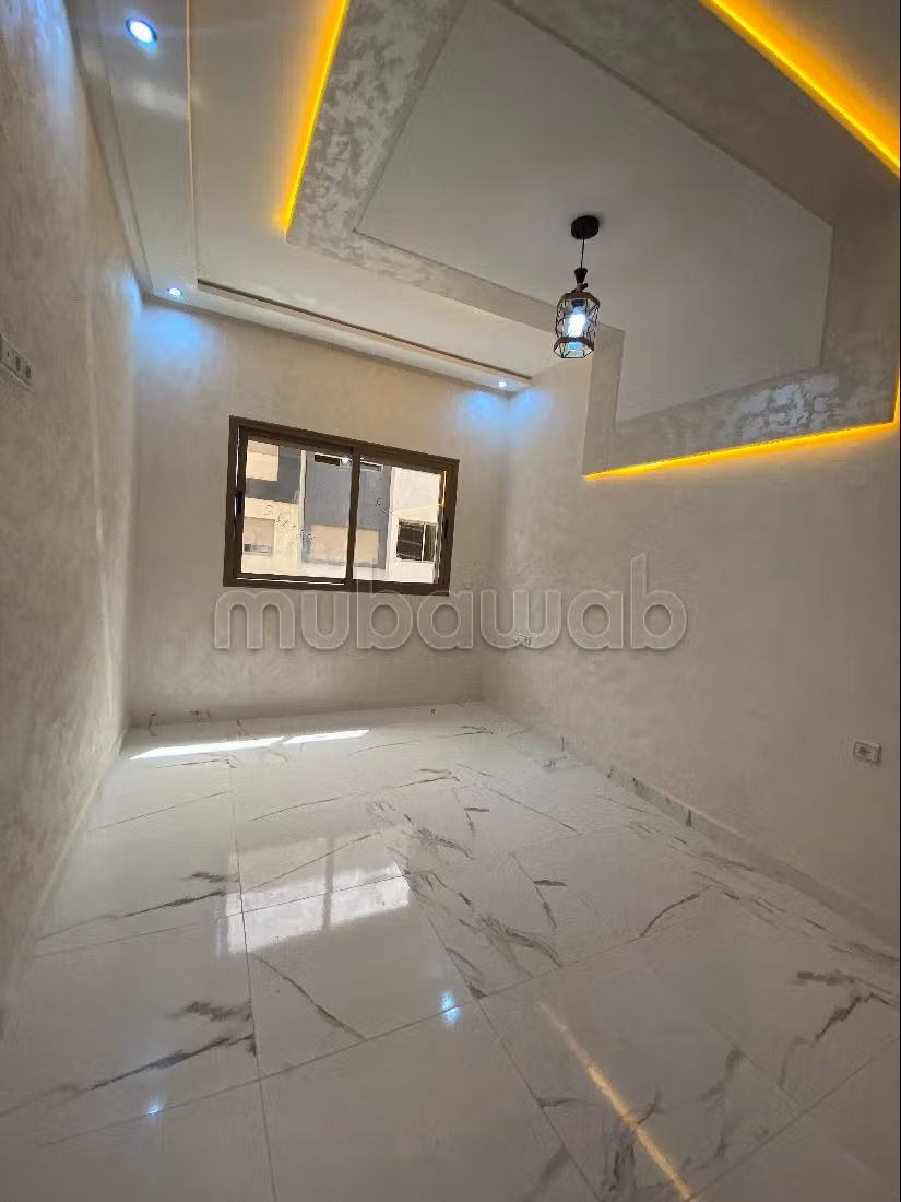 Vend appartement à Val Fleuri. Surface totale 80 m². Bien meublé