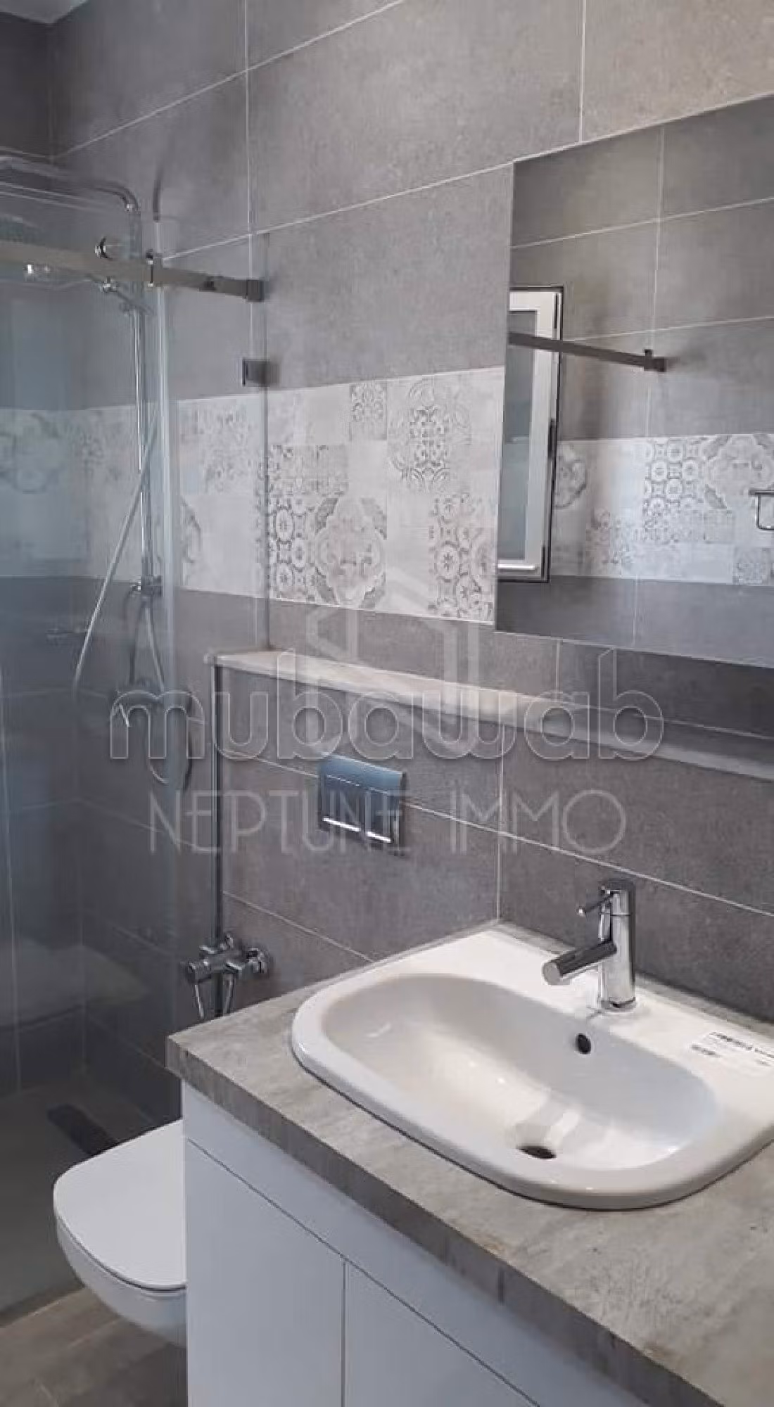 Beautiful villa for rent in La Marsa. 3 large rooms. Dressing room. 