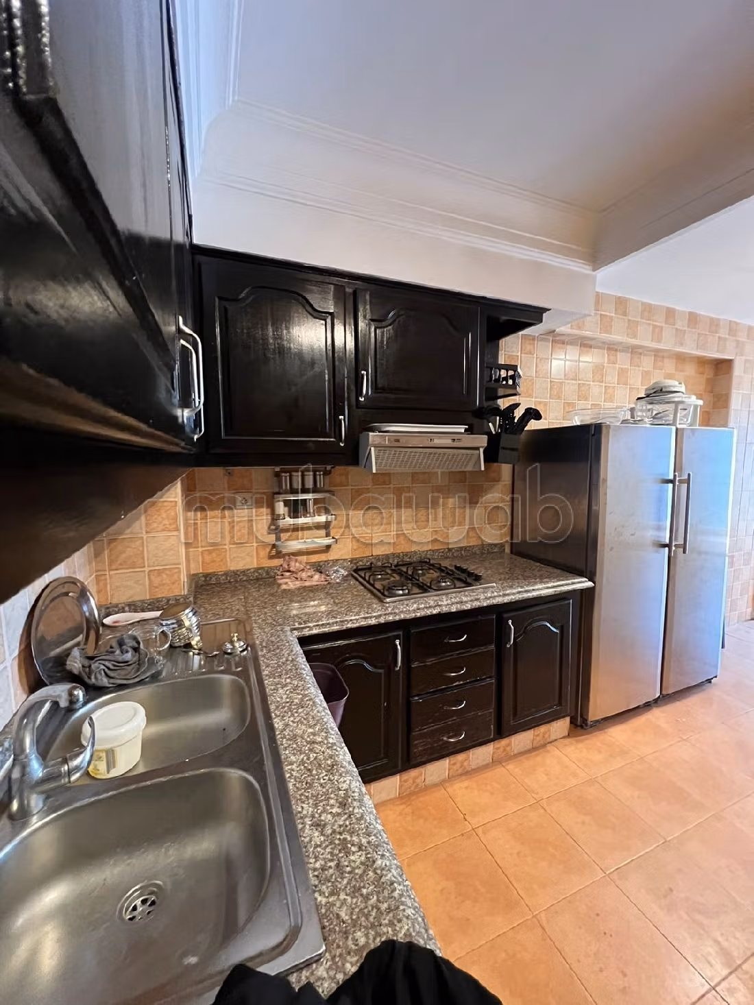 شقة للشراء بمرس السلطان. 2 قطع كبيرة. 