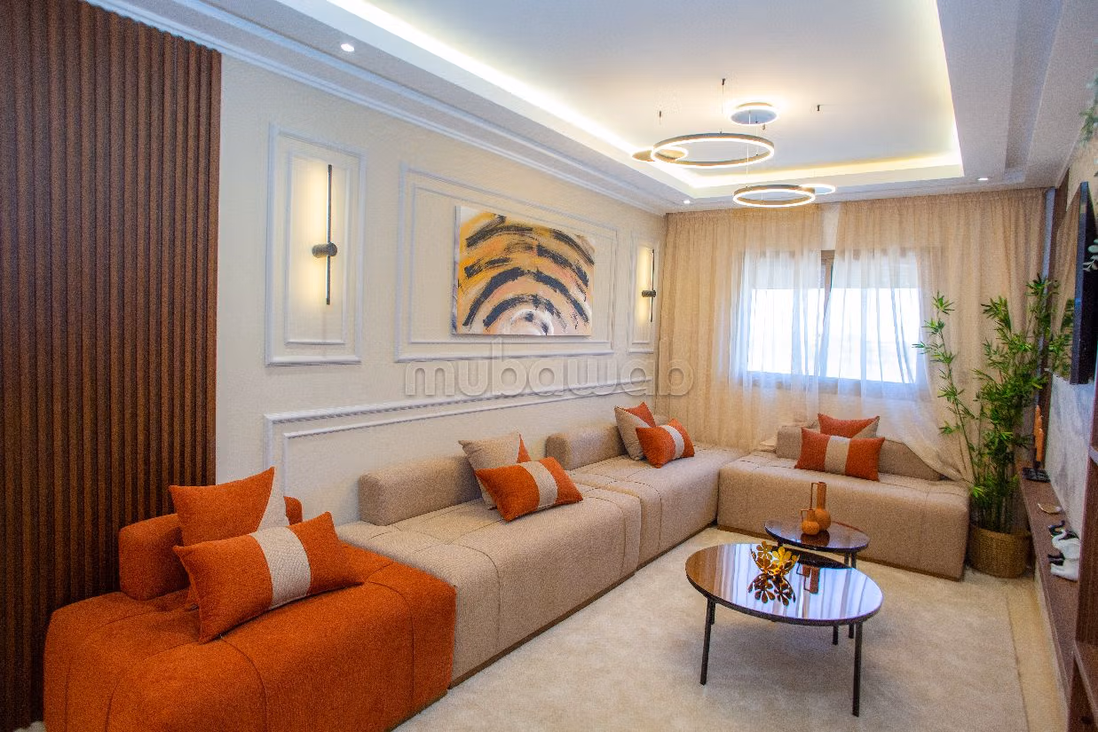 Se vende piso en Bernoussi. Pequeña superficie 95 m². 