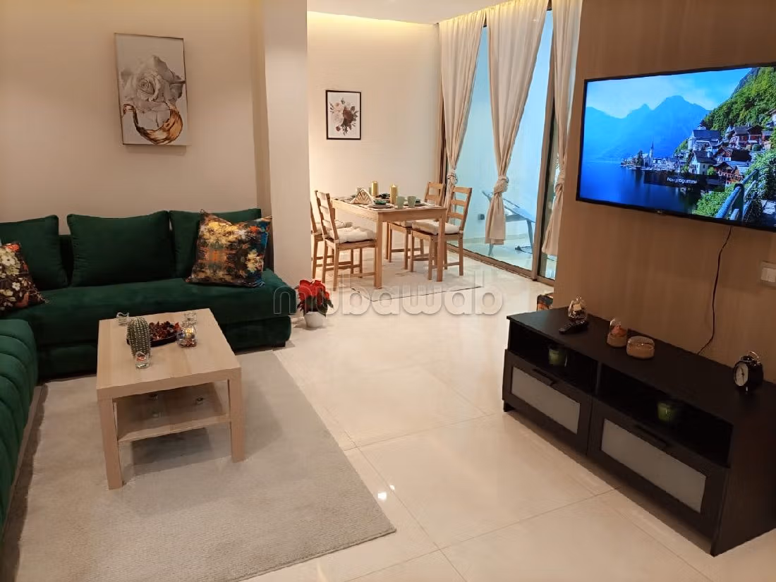 Rent an apartment in Bourgogne Ouest. 2 comfortable rooms. New furniture. 