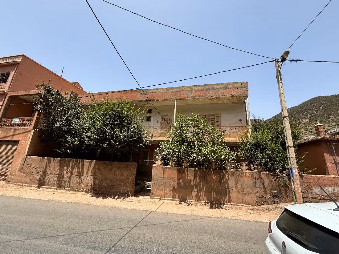 Land for sale. Total area 355 m². 