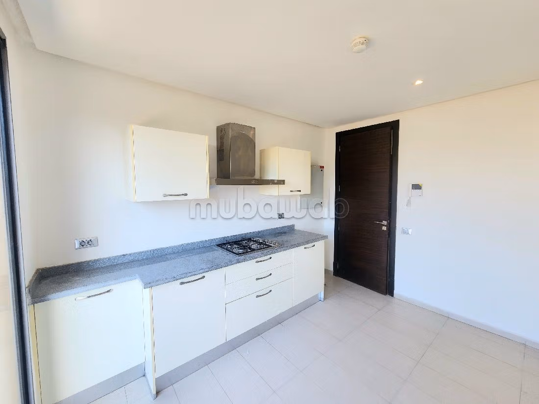 Nu te huur: appartementen in Gauthier. 3 Slaapkamers. Terras en garage. 