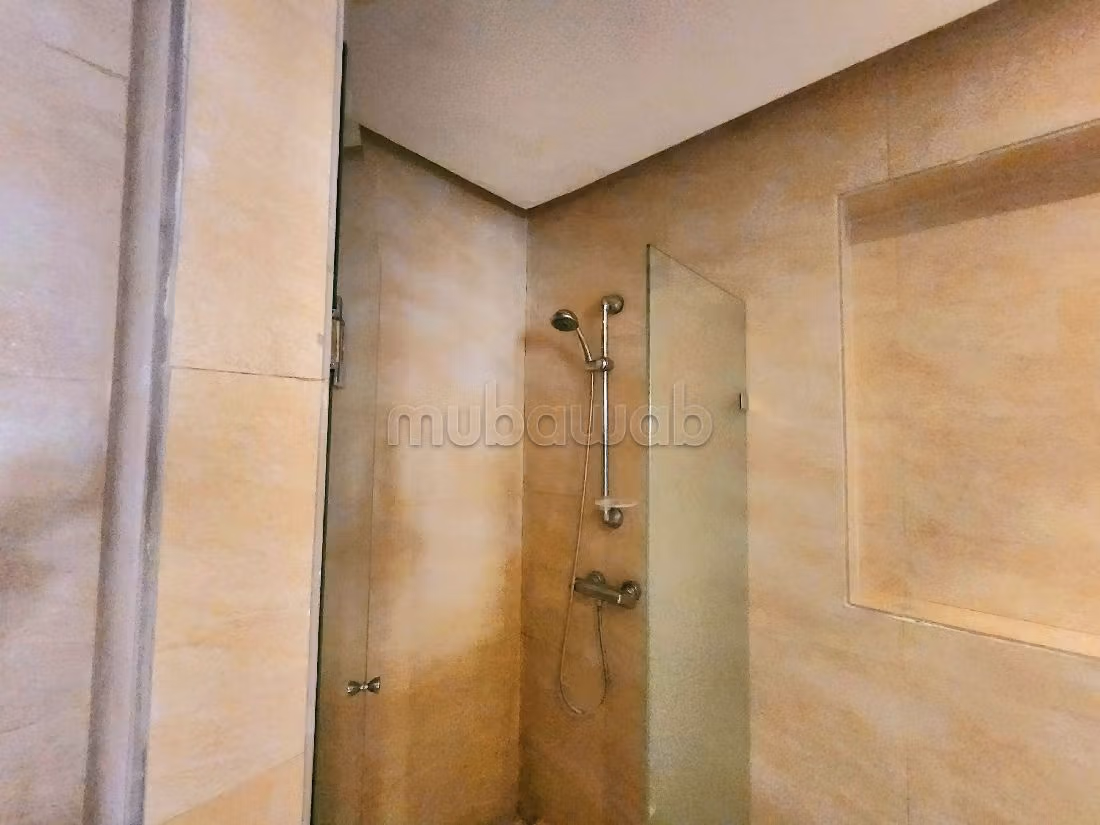 Nu te huur: appartementen in Gauthier. 3 Slaapkamers. Terras en garage. 